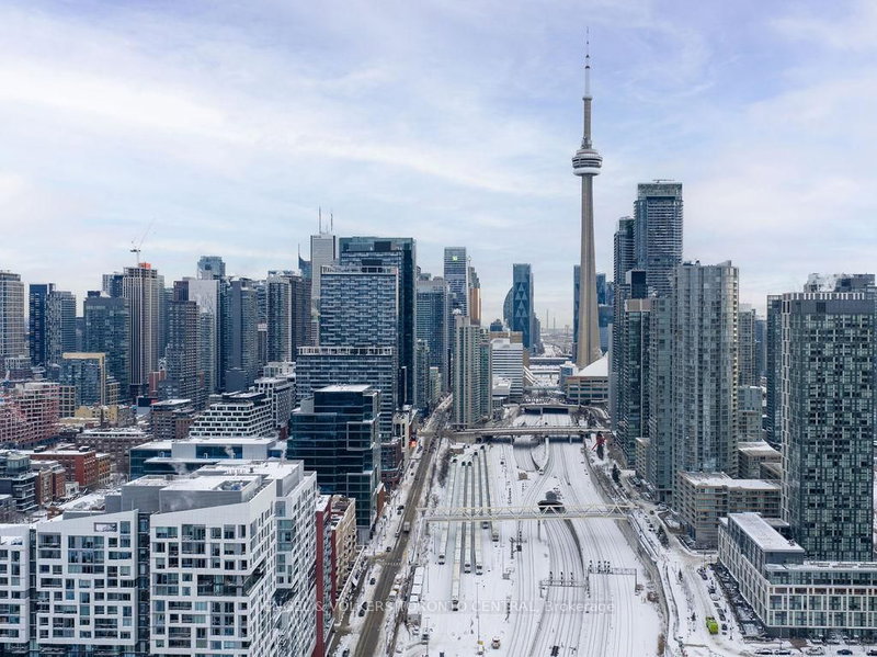 621 - 560 Front St W, Toronto, M5V 1C1 | Image 2