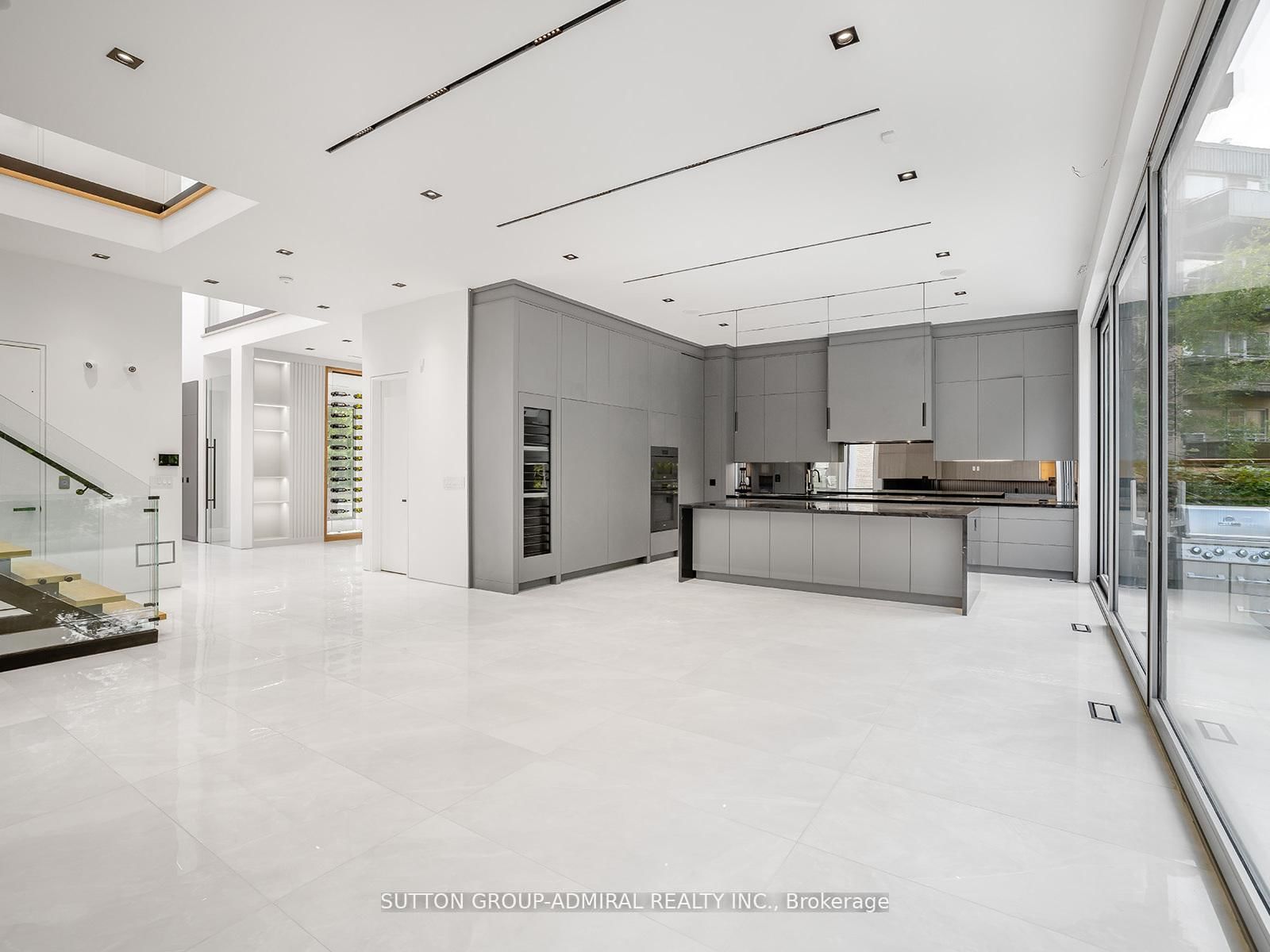 Detached House for sale at 157 Old Forest Hill Road, Toronto, Ontario, M5N 2N7 - Forest Hill North - MLS: C12713974