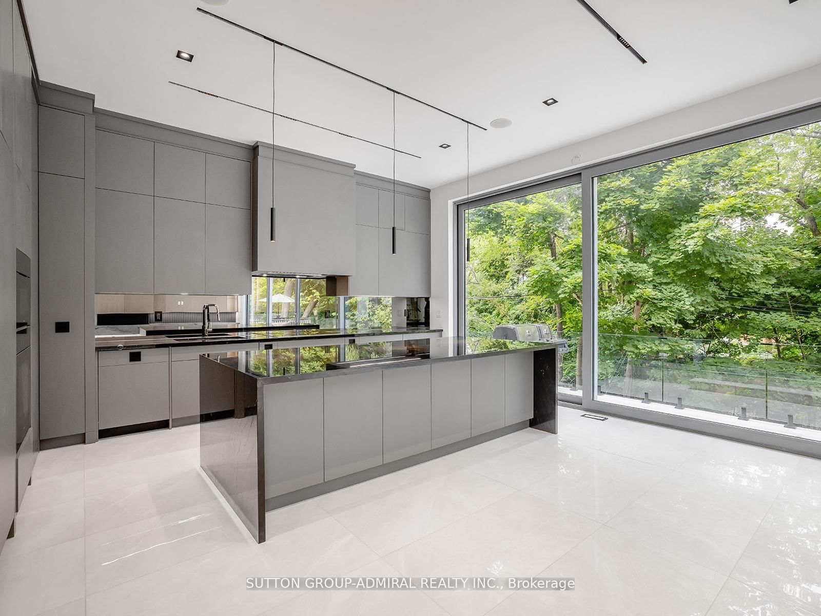 Detached House for sale at 157 Old Forest Hill Road, Toronto, Ontario, M5N 2N7 - Forest Hill North - MLS: C12713974