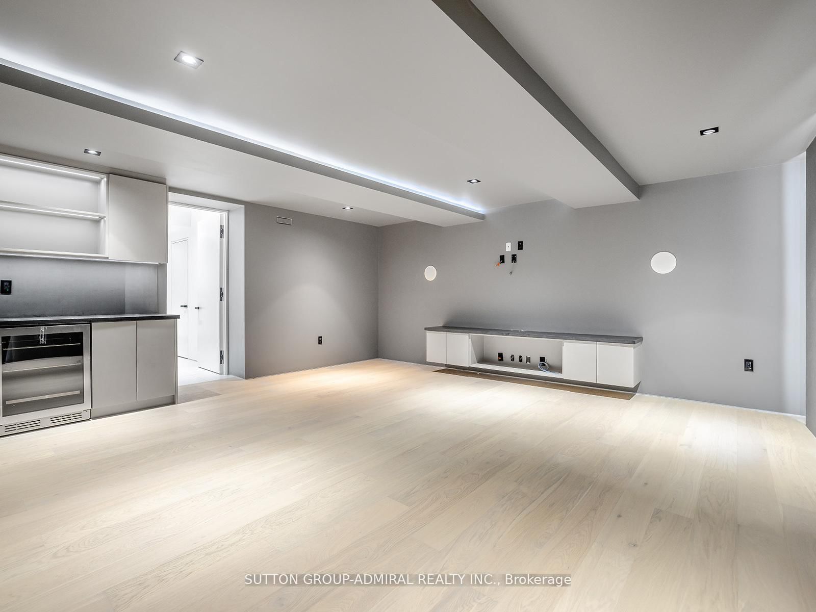 Detached House for sale at 157 Old Forest Hill Road, Toronto, Ontario, M5N 2N7 - Forest Hill North - MLS: C12713974