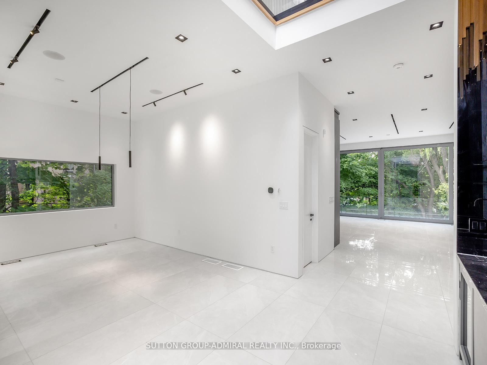 Detached House for sale at 157 Old Forest Hill Road, Toronto, Ontario, M5N 2N7 - Forest Hill North - MLS: C12713974