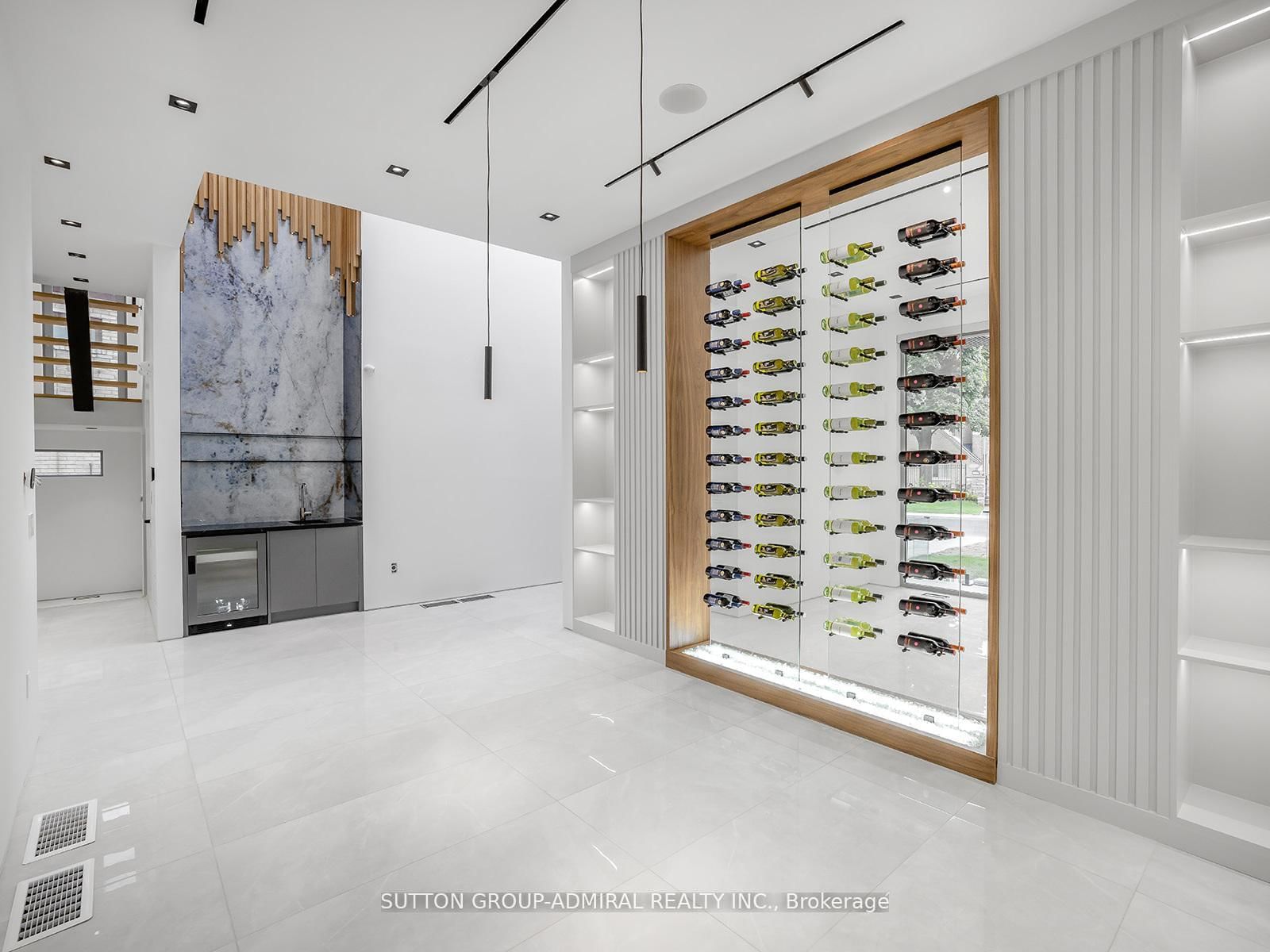 Detached House for sale at 157 Old Forest Hill Road, Toronto, Ontario, M5N 2N7 - Forest Hill North - MLS: C12713974