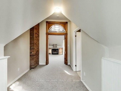 Apt#3-201 Seaton Street, Toronto, Ontario image-0-2