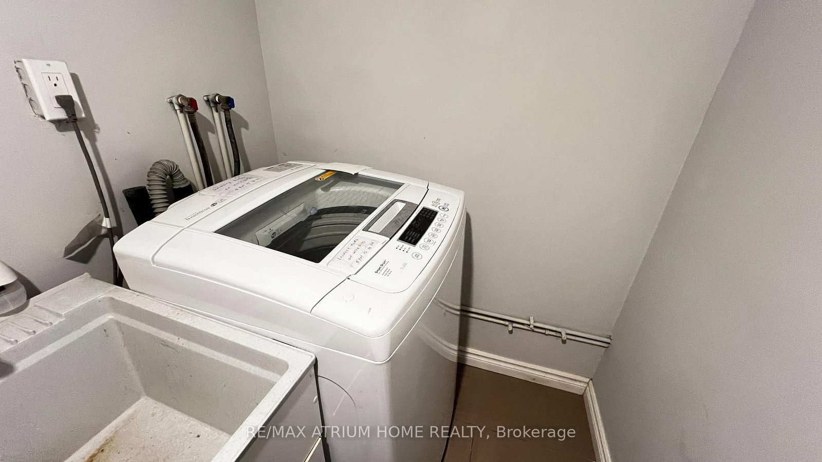 949 Willowdale Avenue, Unit B1 - Photo 13