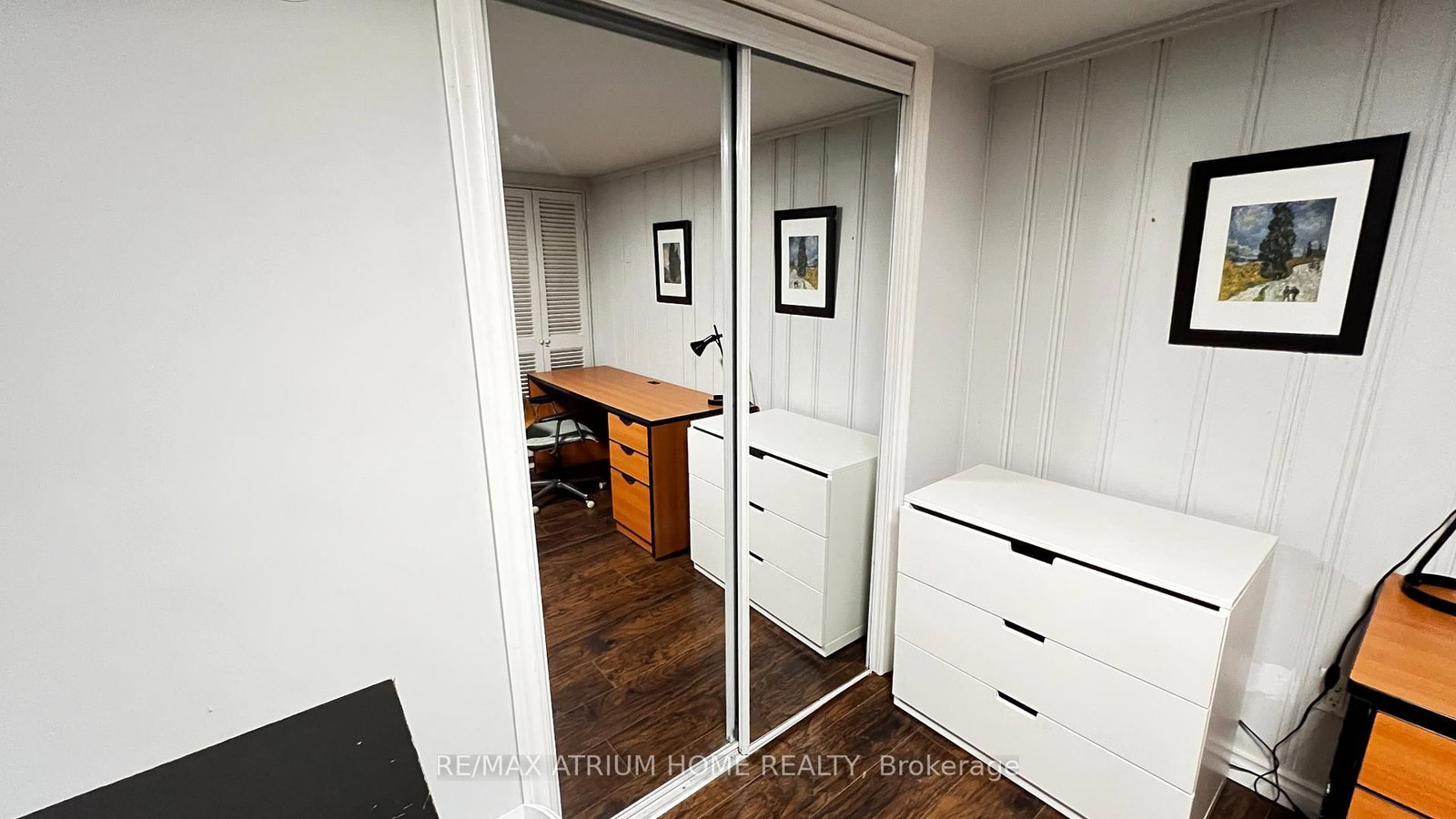 949 Willowdale Avenue, Unit B1 - Photo 4