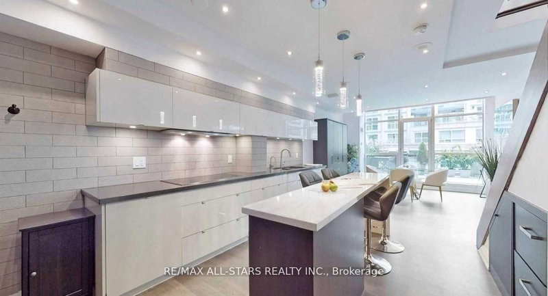 711/712 - 36 Blue Jays Way, Toronto, M5V 3T3 | Image 3