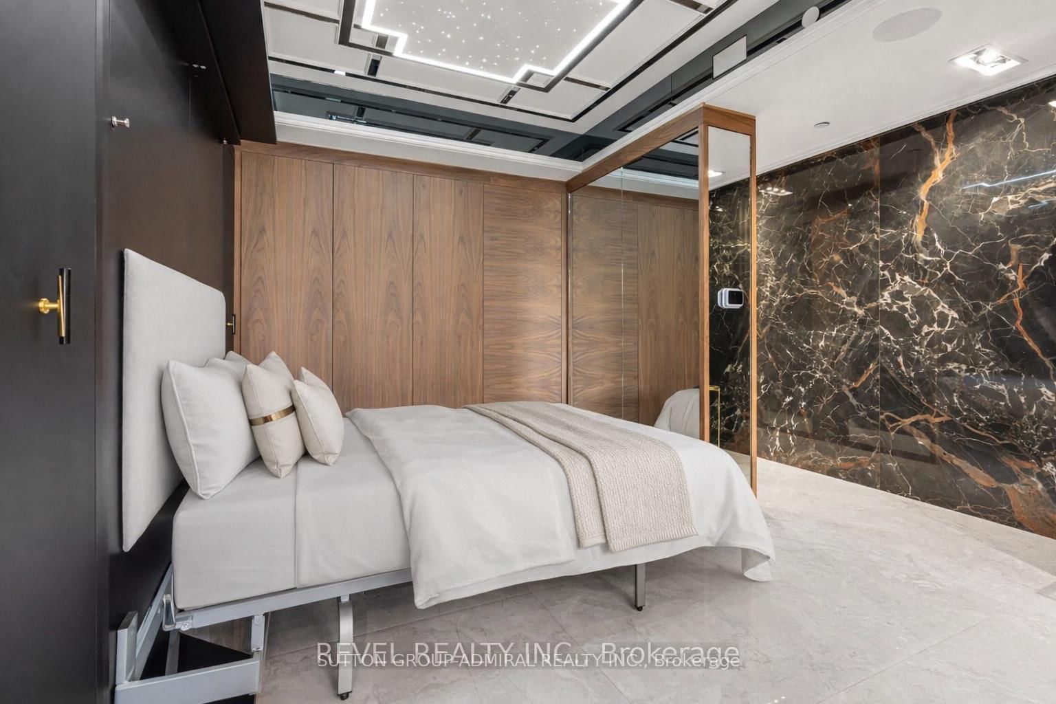 88 Cumberland Street • #505 • Toronto, ON photo 14