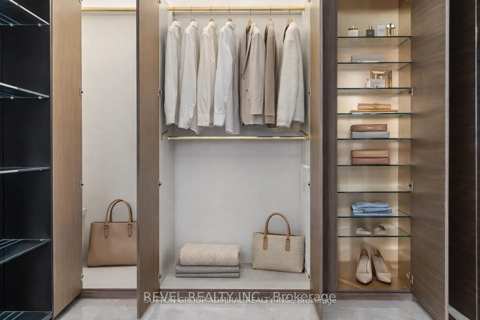 88 Cumberland Street • #505 • Toronto, ON photo 15