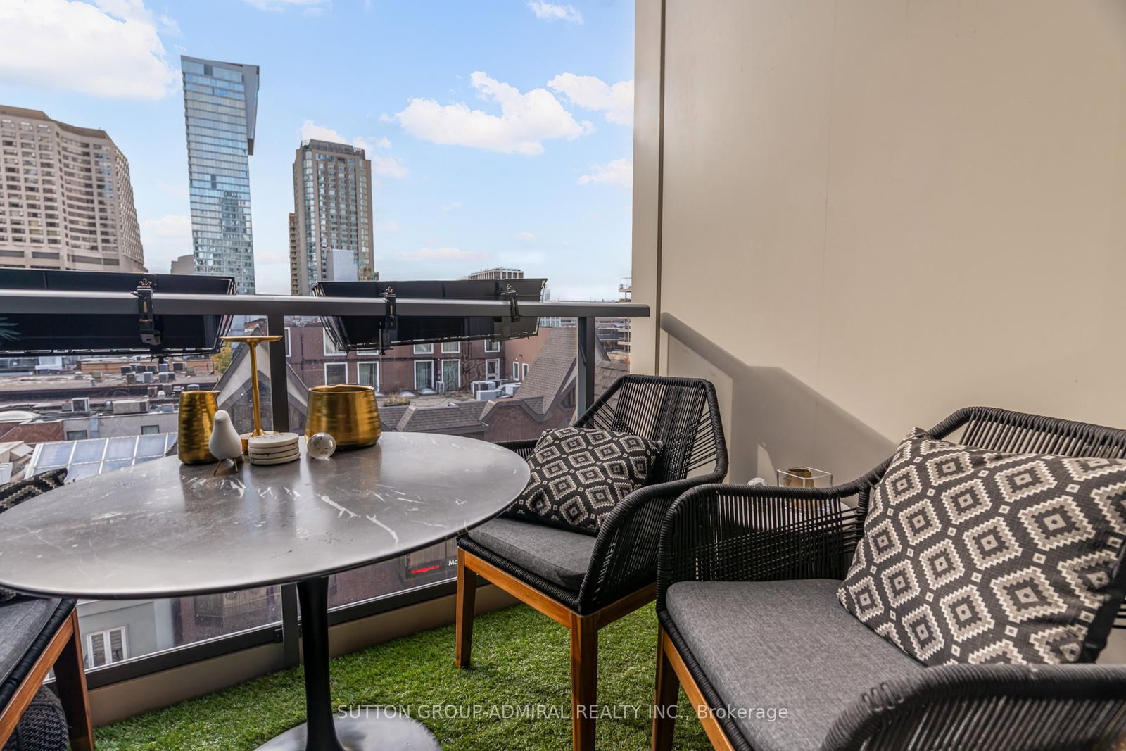 88 Cumberland Street • #505 • Toronto, ON photo 25