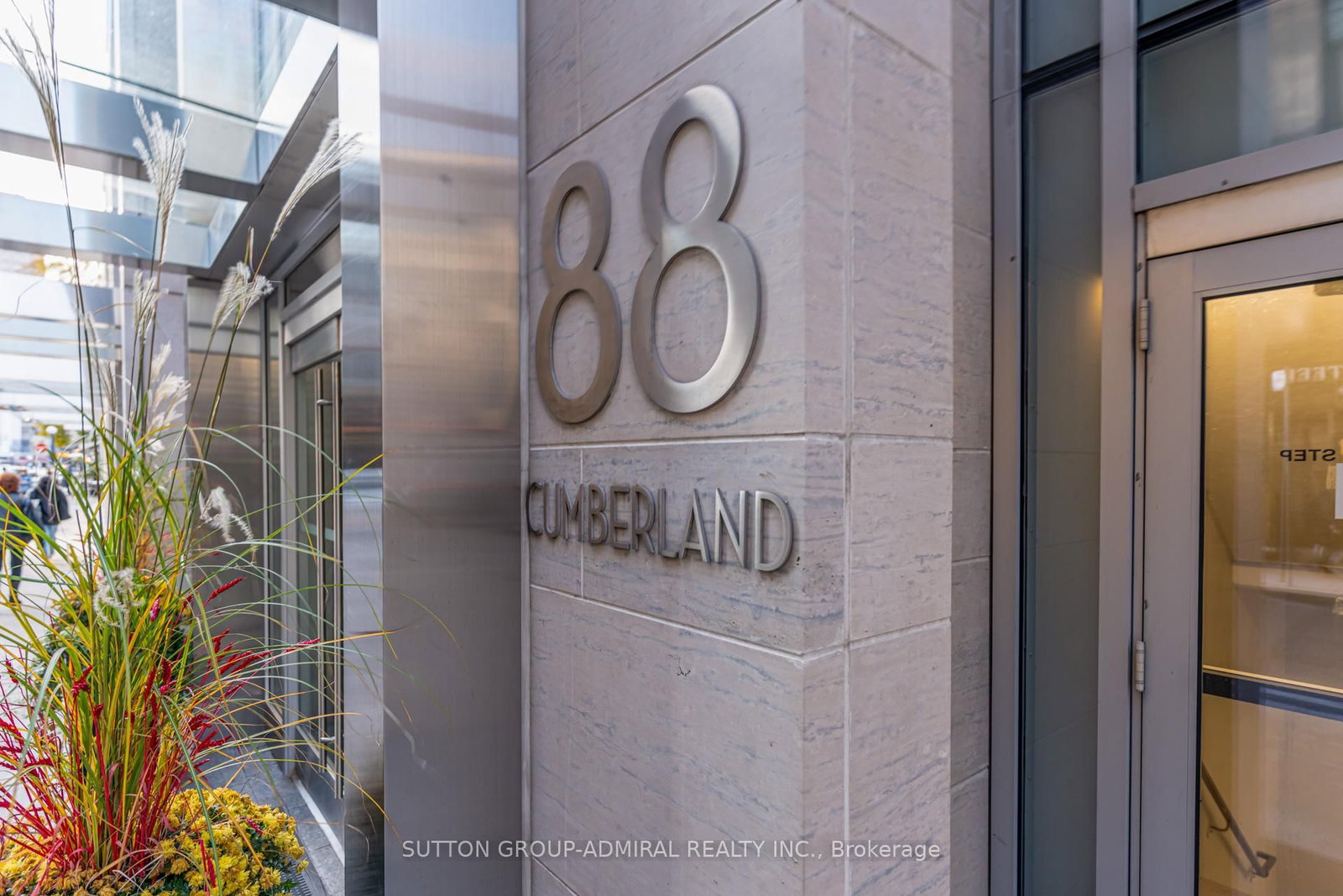 88 Cumberland Street • #505 • Toronto, ON photo 27