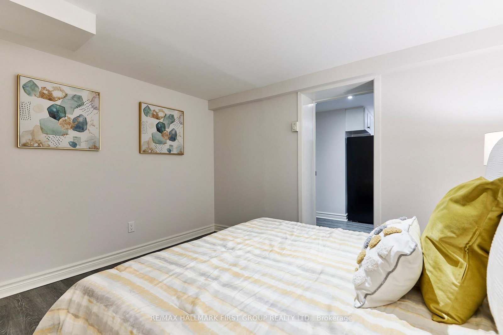 Detached House for lease at Lower-207 Bayview Heights Drive, Toronto, Ontario, M4G 2Z4 - Leaside - MLS: C12716434