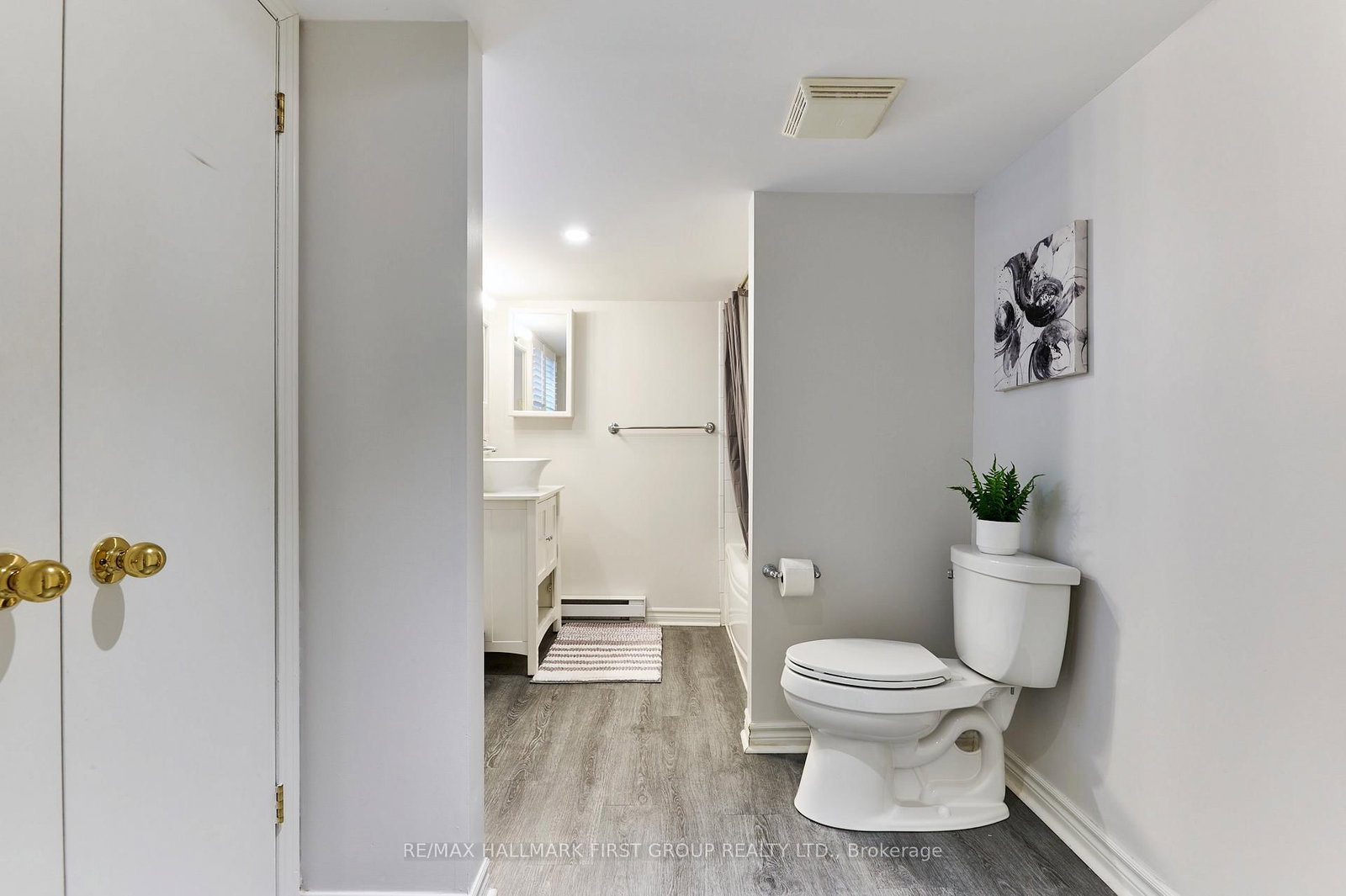 Detached House for lease at Lower-207 Bayview Heights Drive, Toronto, Ontario, M4G 2Z4 - Leaside - MLS: C12716434