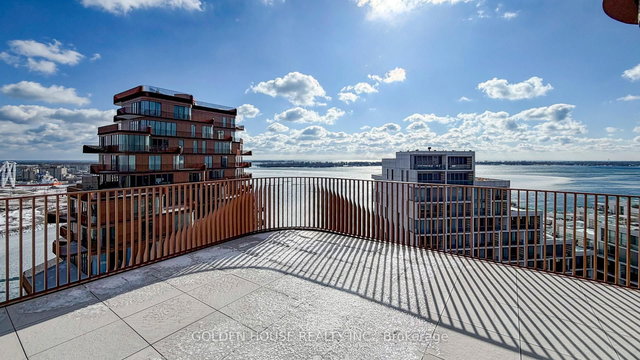 LPH22 - 155 Merchants' Wharf