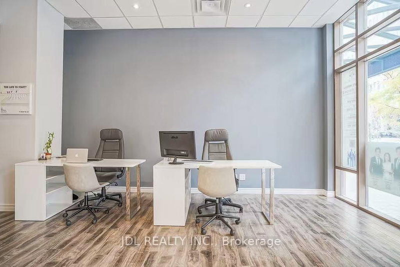 R1A - 925 Bay St, Toronto, M5S 3L4 | Image 2