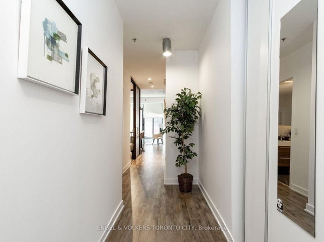 209 - 8 Dovercourt Road