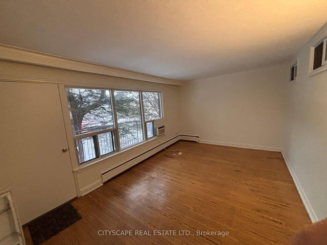 2 - 429 Lawrence Avenue W