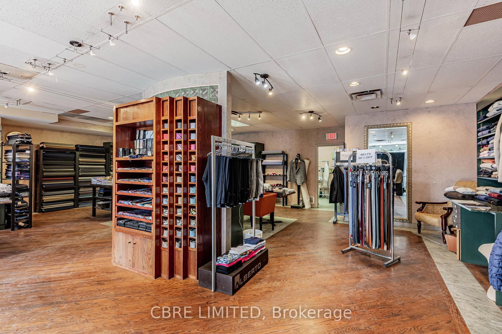 1064 Eglinton Avenue W - Photo 4