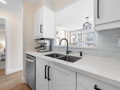 Condo leased at 705-5 Rosehill Avenue, Toronto, Ontario, M4T 3A6 - Rosedale-Moore Park - MLS: C12720046