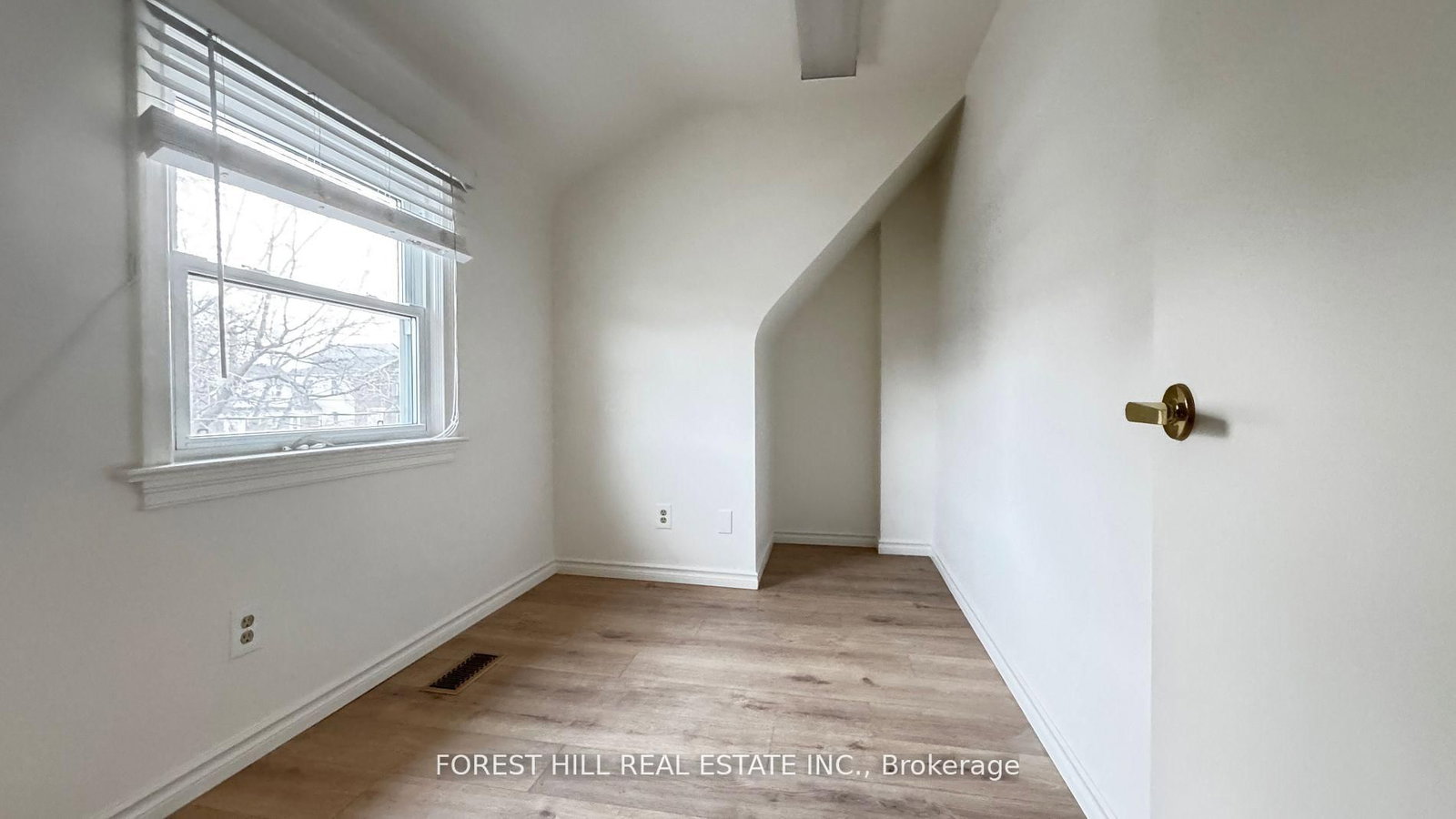 168 Sheppard Avenue W - Photo 10
