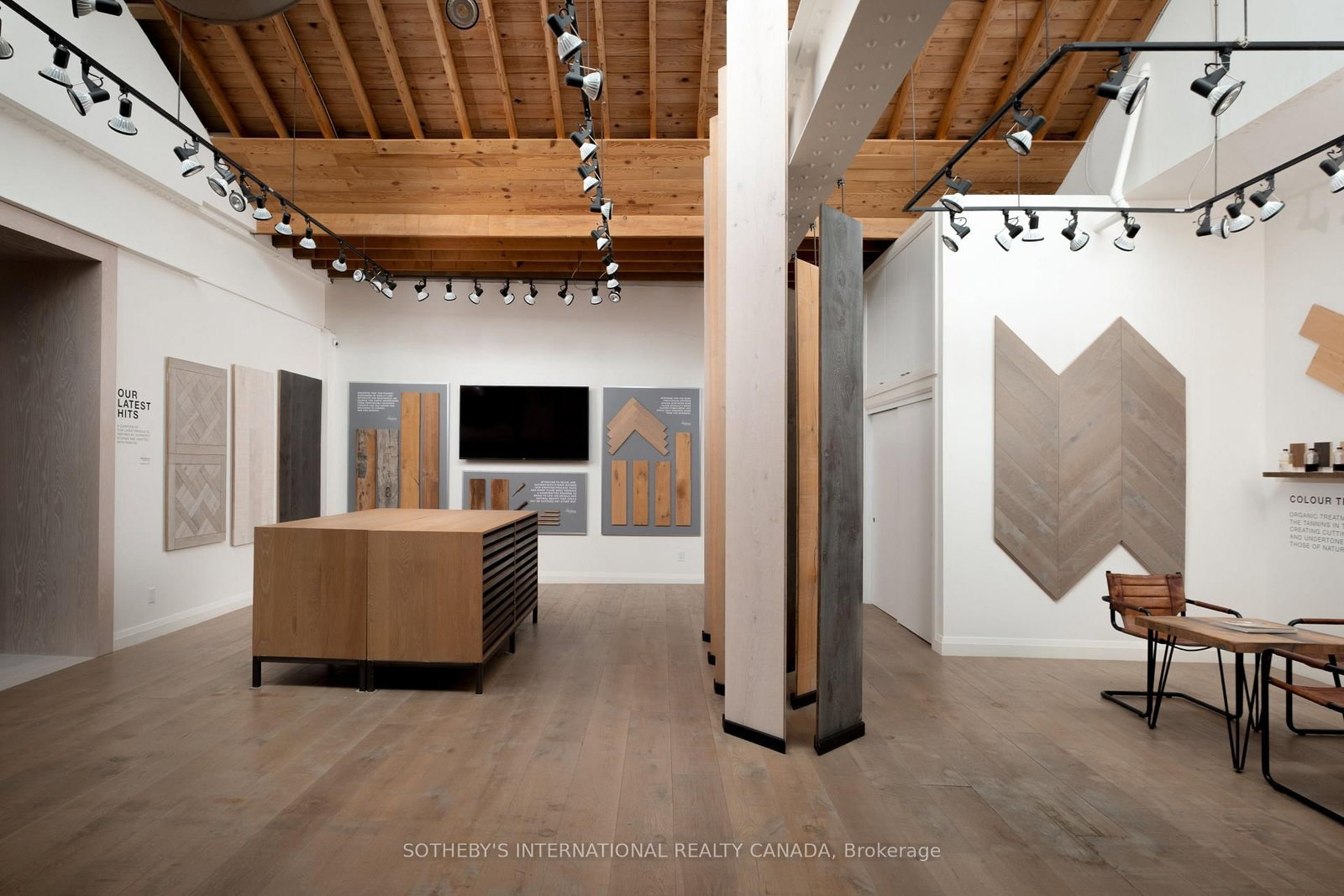 287 Macpherson Avenue, Unit 303 - Photo 12