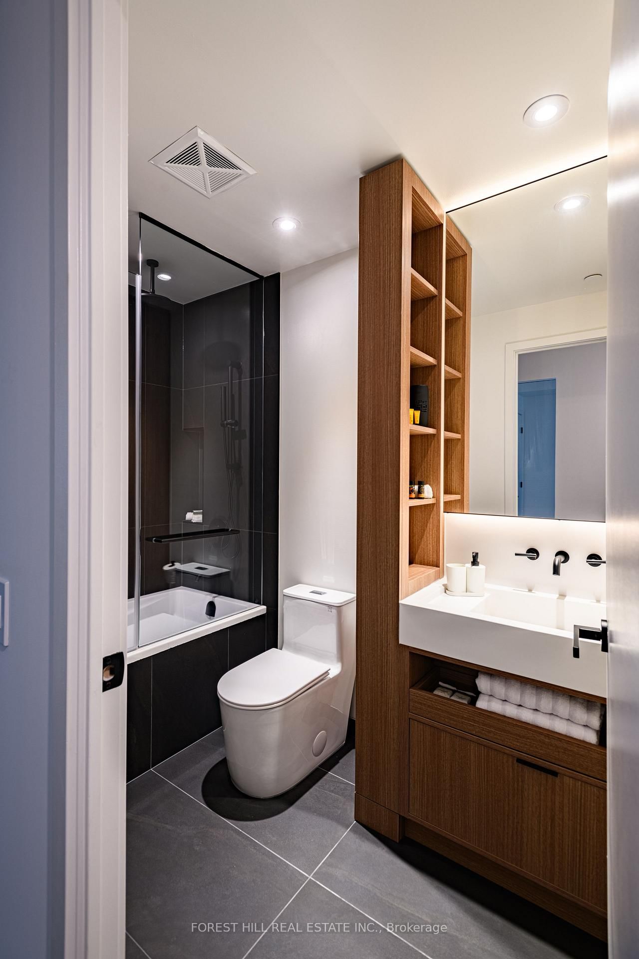 Condo for lease at 3204-55 Charles Street, Toronto, Ontario, M4Y 1S9 - Church-Yonge Corridor - MLS: C12723890