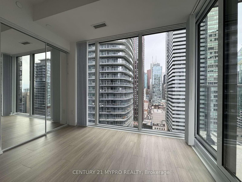 2509 - 8 Widmer St, Toronto, M5V 0W6 | Image 2