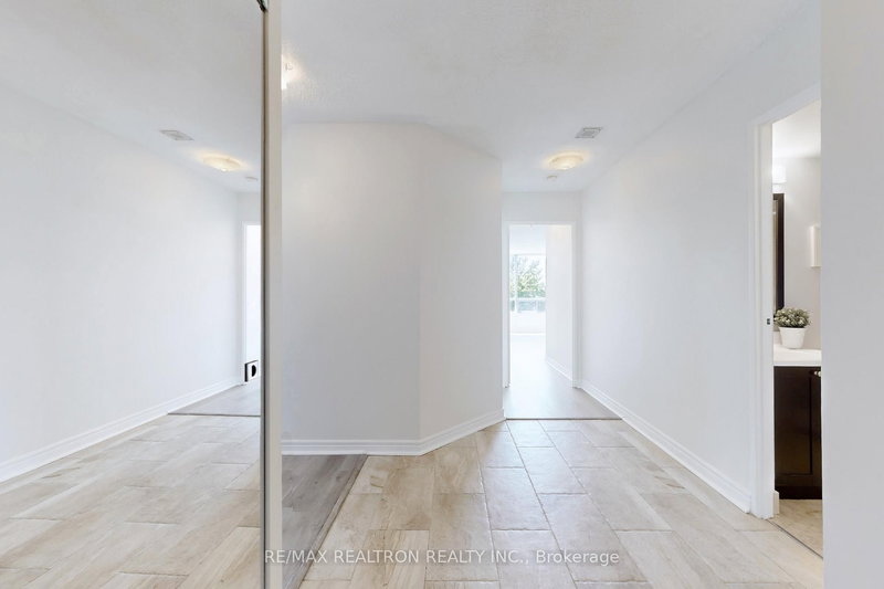 407 - 1131 Steeles Ave W, Toronto, M2R 3W8 | Image 2