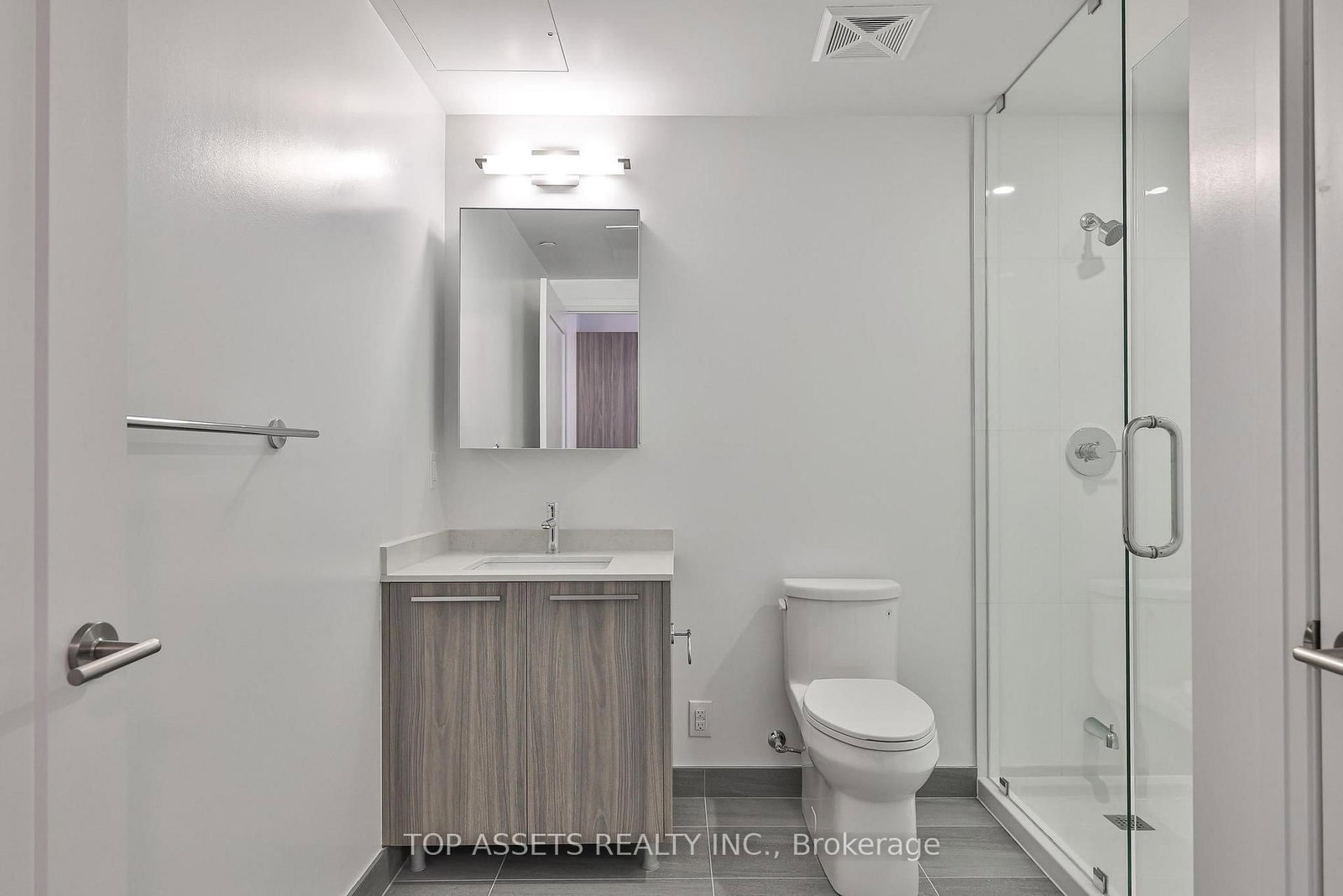65 Broadway Avenue, Unit 1701 - Photo 24