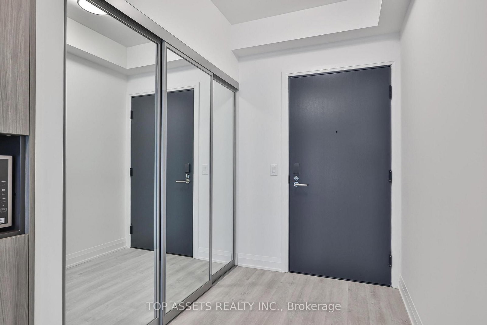 65 Broadway Avenue, Unit 1701 - Photo 27