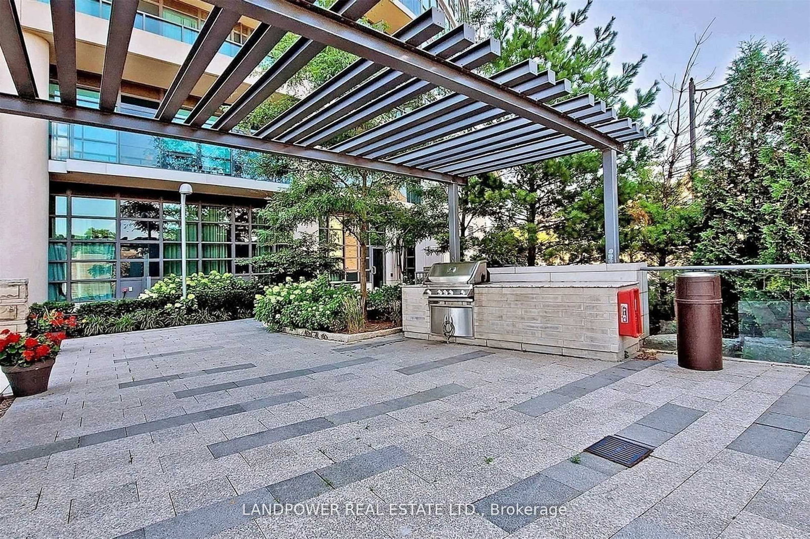 35 Brian Peck Crescent, Unit 408 - Photo 15