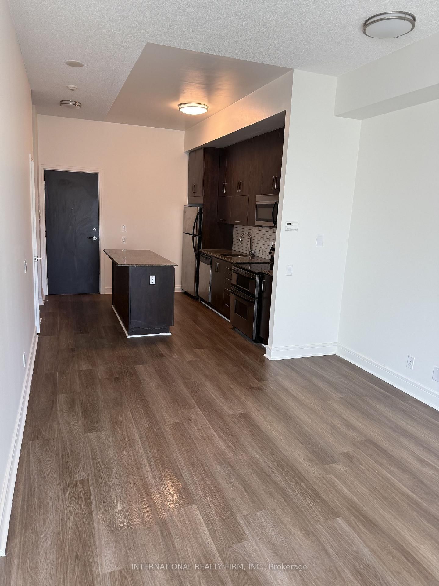 112 George Street, Unit 710 - Photo 4