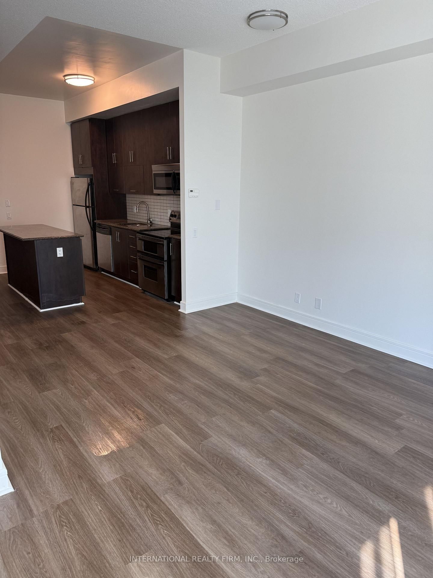 112 George Street, Unit 710 - Photo 5