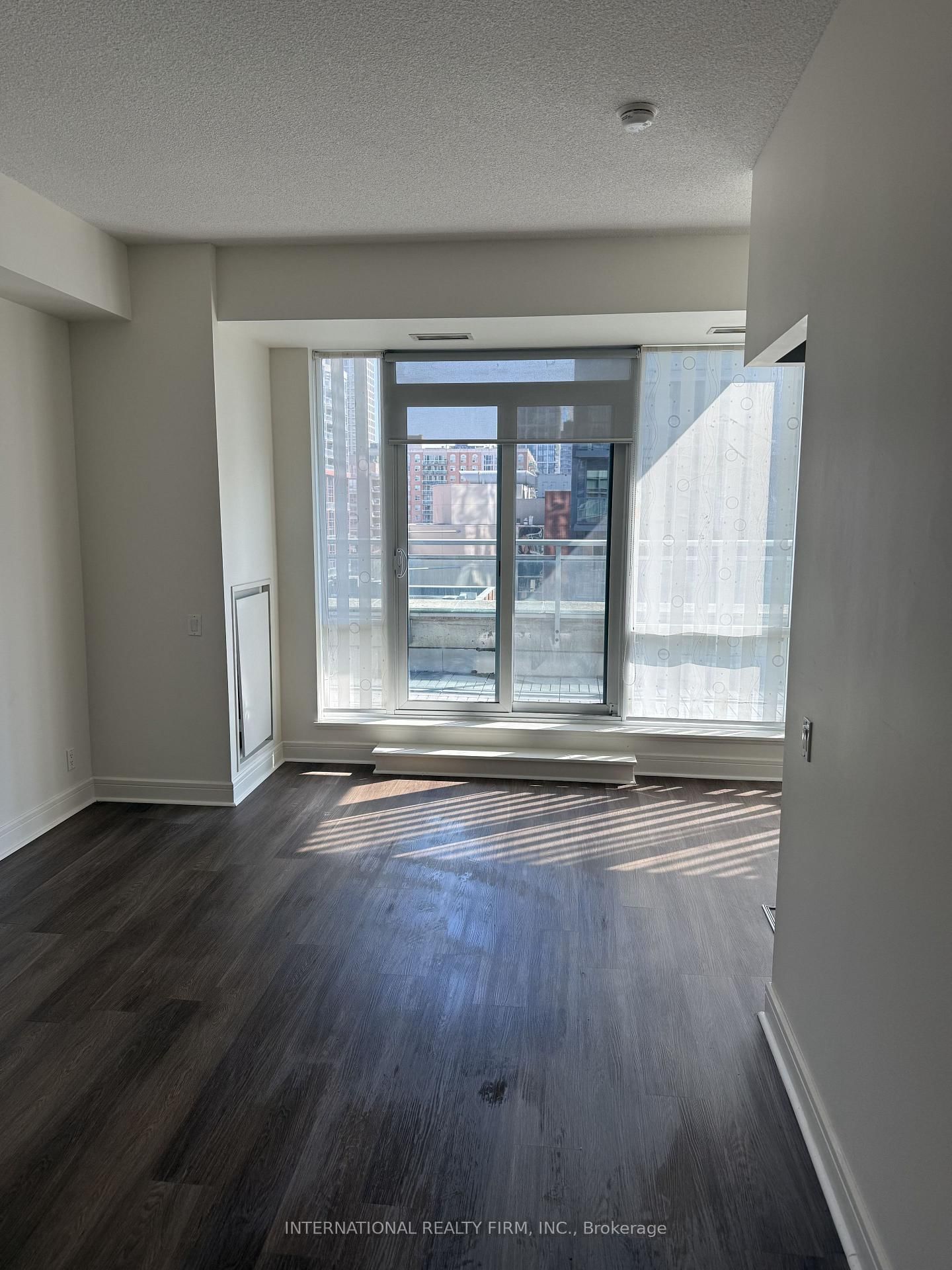 112 George Street, Unit 710 - Photo 8