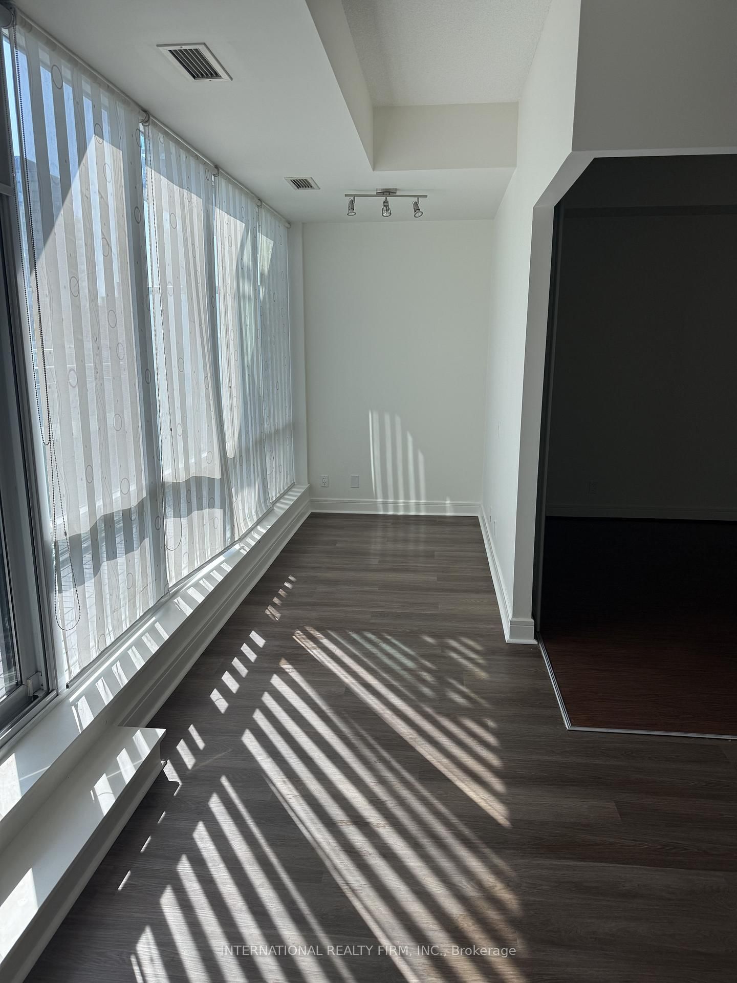 112 George Street, Unit 710 - Photo 9