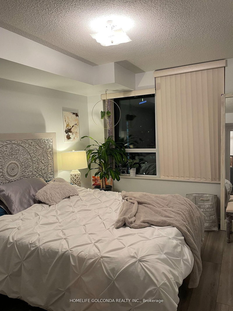 1803 - 19 Grand Trunk Cres, Toronto, M5J 3A3 | Image 2