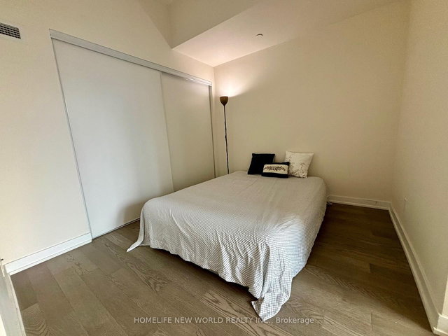 1403 - 17 Dundonald Street