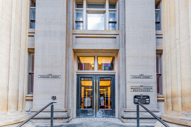 1114 - 197 Yonge St, Toronto, M5B 1M4 | Image 2