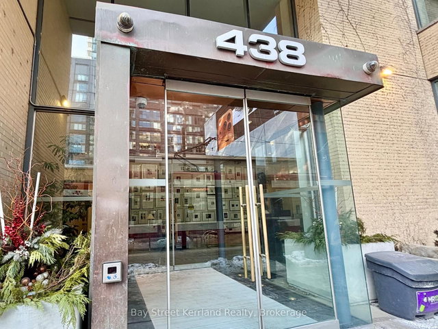 1905 - 438 King Street W