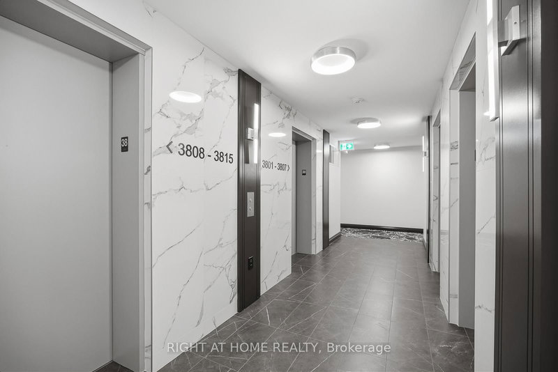 3811 - 19 Grand Trunk Cres, Toronto, M5J 3A3 | Image 3