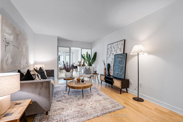 1702 - 33 University Avenue