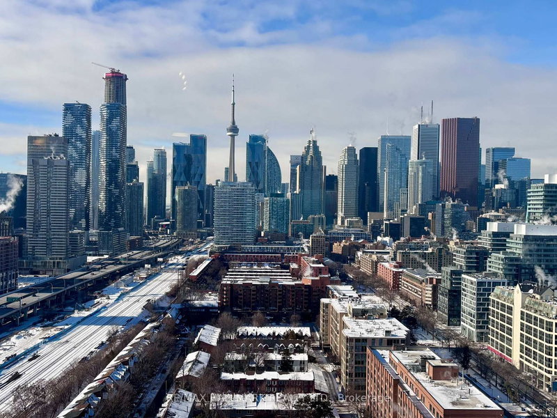 home for lease on 2605-35 Parliament Street