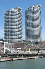 604 - 218 Queens Quay W