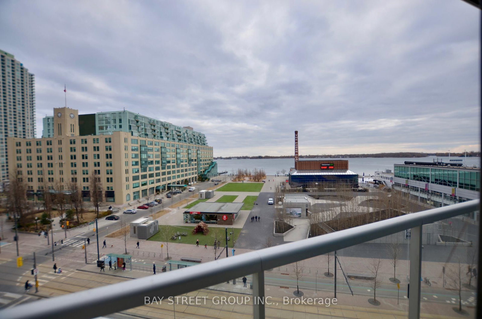 218 Queens Quay W, Unit 604 - Photo 20