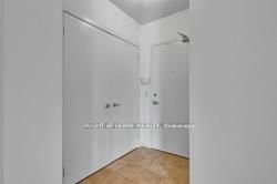 905-218 Queens Quay West, Toronto, Ontario image-0-4