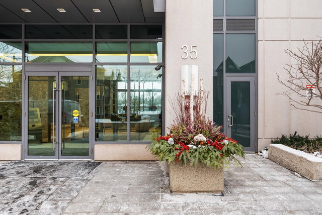 504 - 35 Brian Peck Crescent