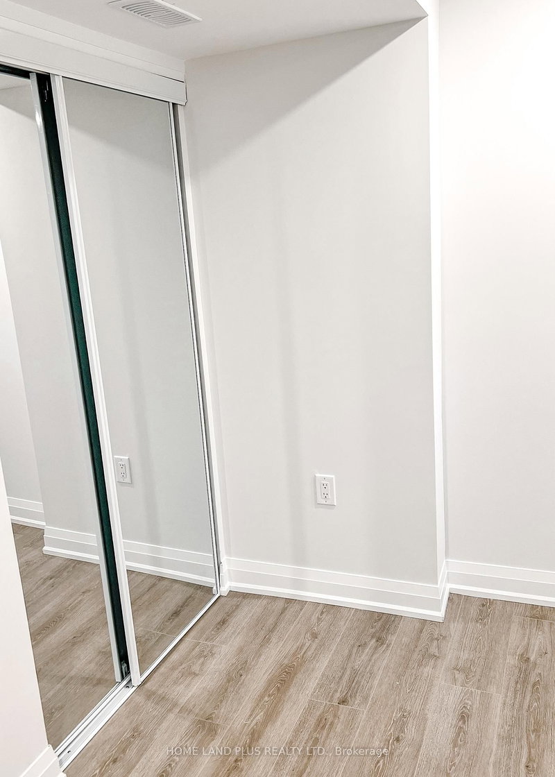 BSMT - 210 Mckee Ave, Toronto, M2N 4C8 | Image 2