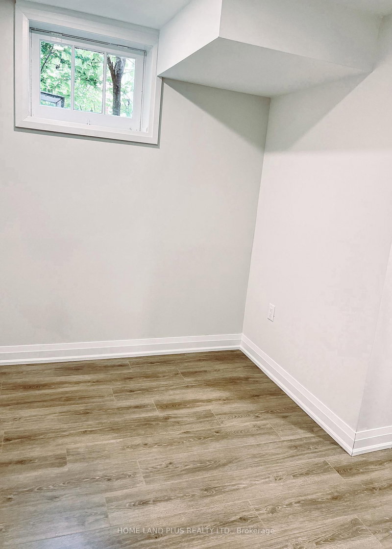 BSMT - 210 Mckee Ave, Toronto, M2N 4C8 | Image 3