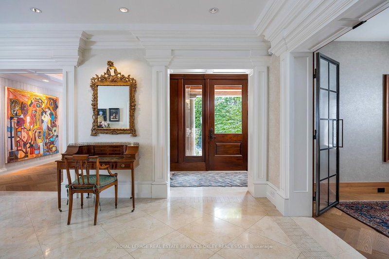 5 Thornwood Rd, Toronto, M4W 2R8 | Image 3