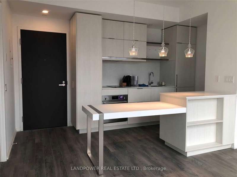 3513 - 197 Yonge St, Toronto, M5B 0C1 | Image 3