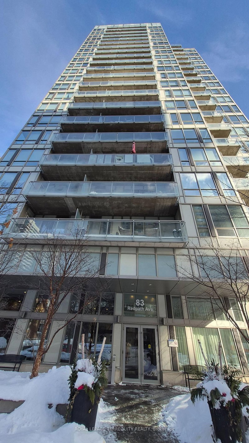 home for lease on 703-83 Redpath Avenue